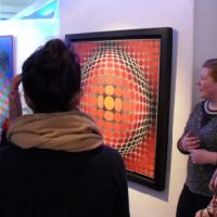 In der Ausstellung des Künstlers Vasarely