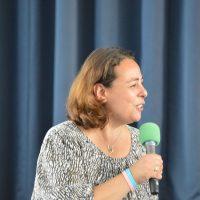 A014 Frau Dietz-Rumpf organisierte das Schulfest