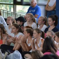 A015 Die begeisterten Zuschauer