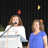 Begrüßung durch Frau Schrauf und Frau Kannemacher