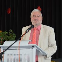 Begrüßung durch den Schulleiter Herr Peschke