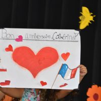 Die Französischklasse 6d begrüßt die Fünftklässler - Höchst Französisch