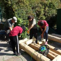 Das erste Mal mit einem so langen Bohrer und Schrauben arbeiten